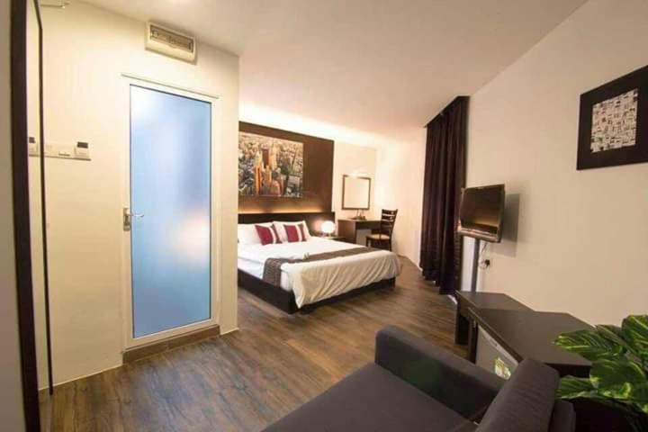 The Grace Hotel Muar Esterno foto
