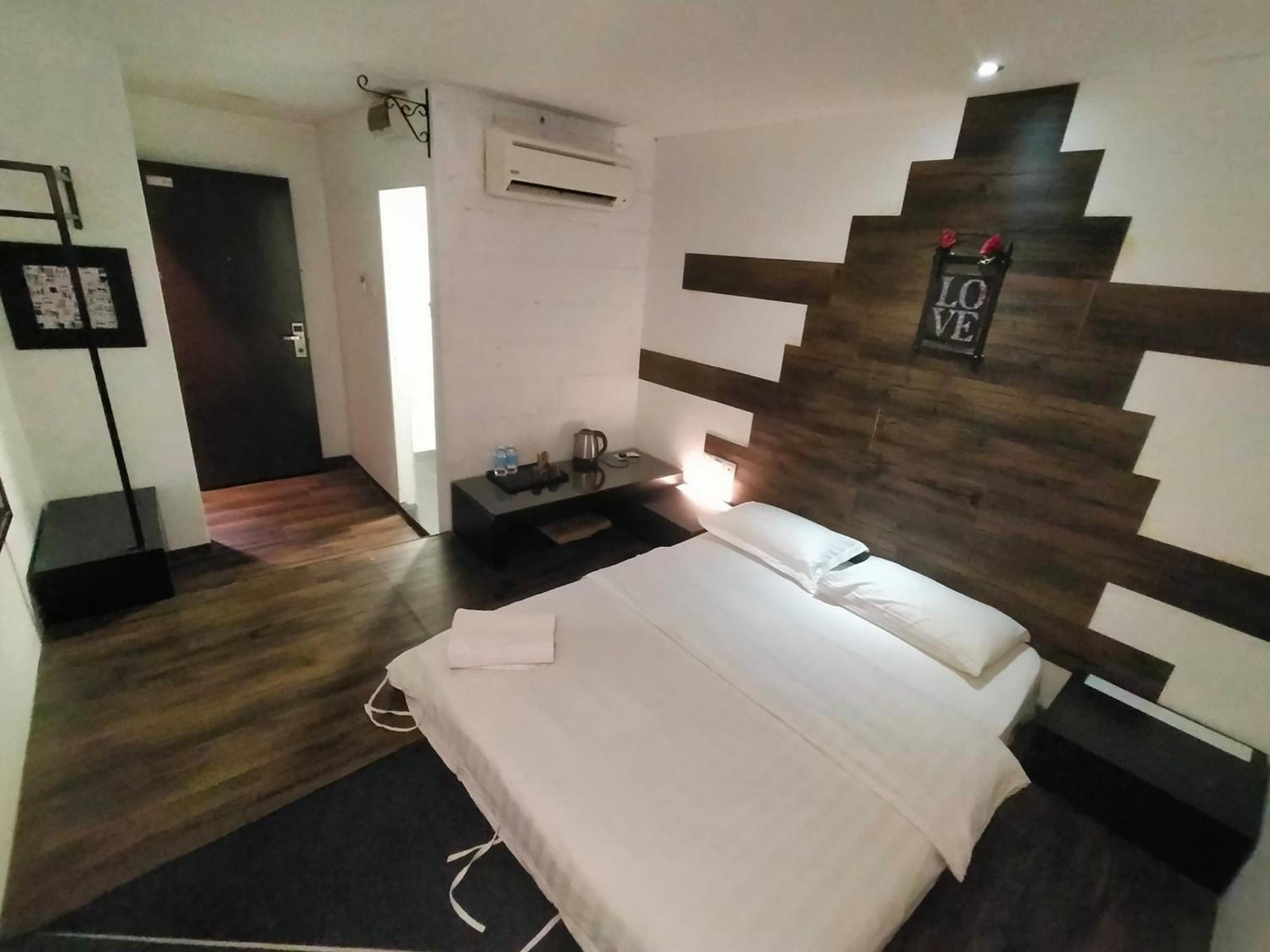 The Grace Hotel Muar Esterno foto
