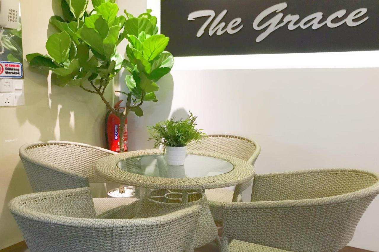 The Grace Hotel Muar Esterno foto