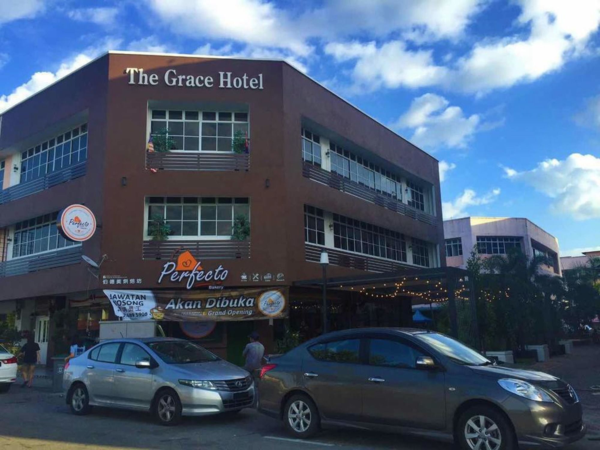 The Grace Hotel Muar Esterno foto
